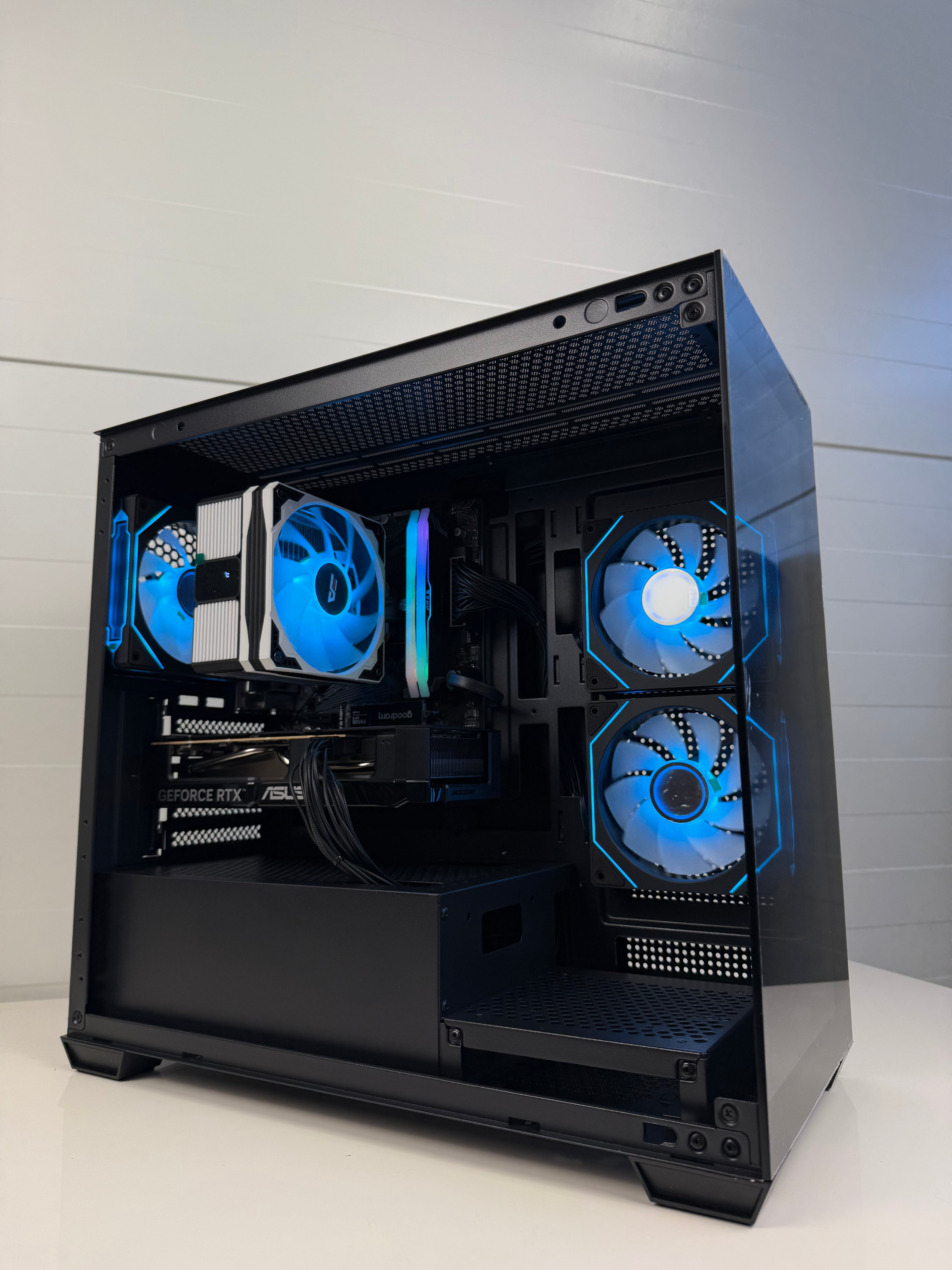 Naujas Stacionarus Kompiuteris Rtx 5060 Ryzen 5