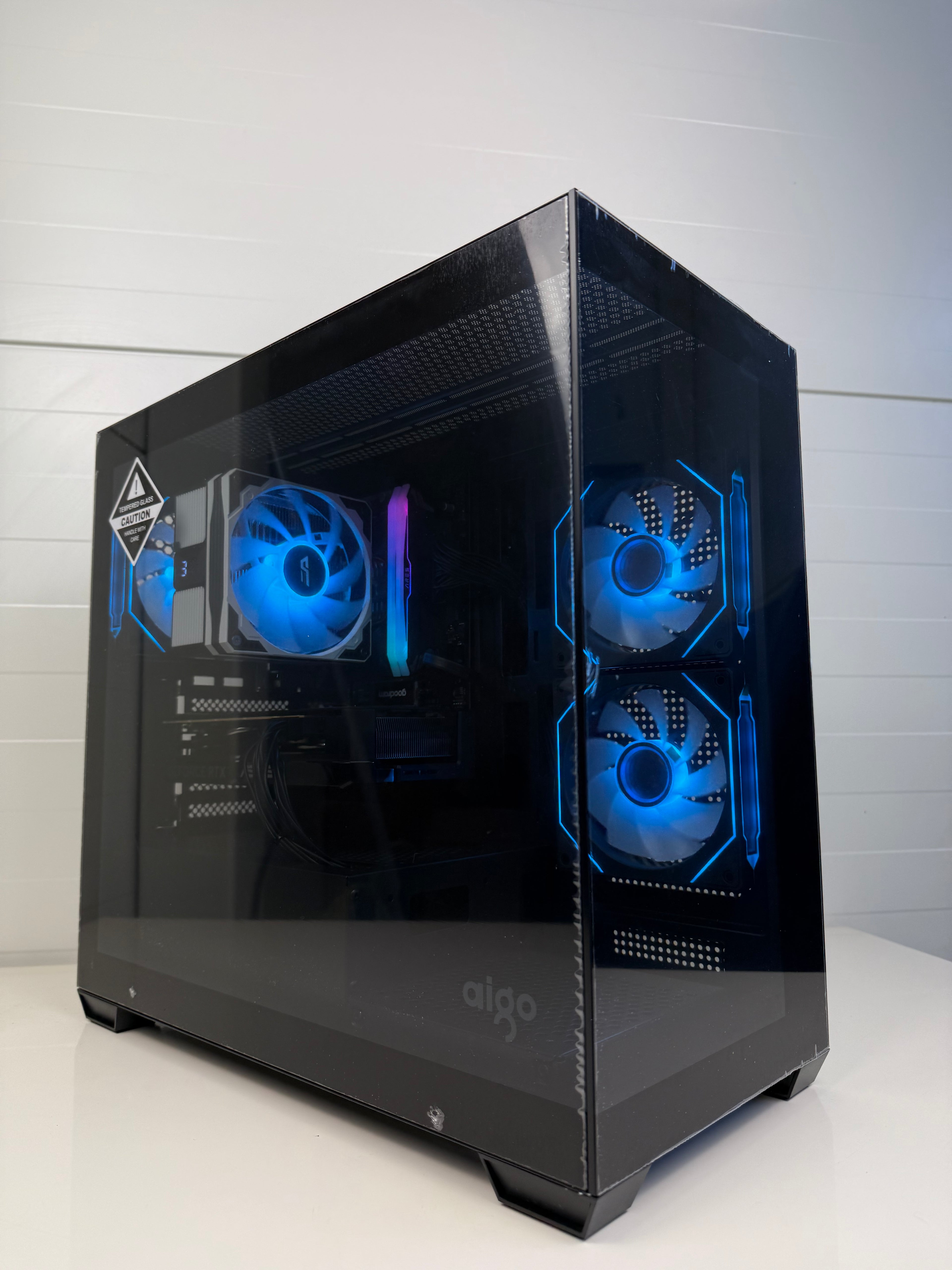 Naujas Stacionarus Kompiuteris Rtx 5060 Ryzen 5