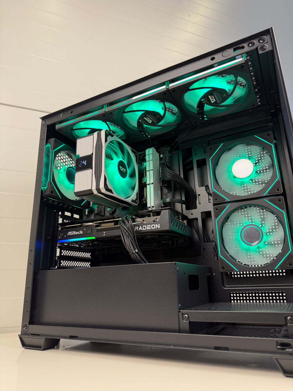 Naujas Stacionarus Kompiuteris 9060xt 16gb Ryzen 7