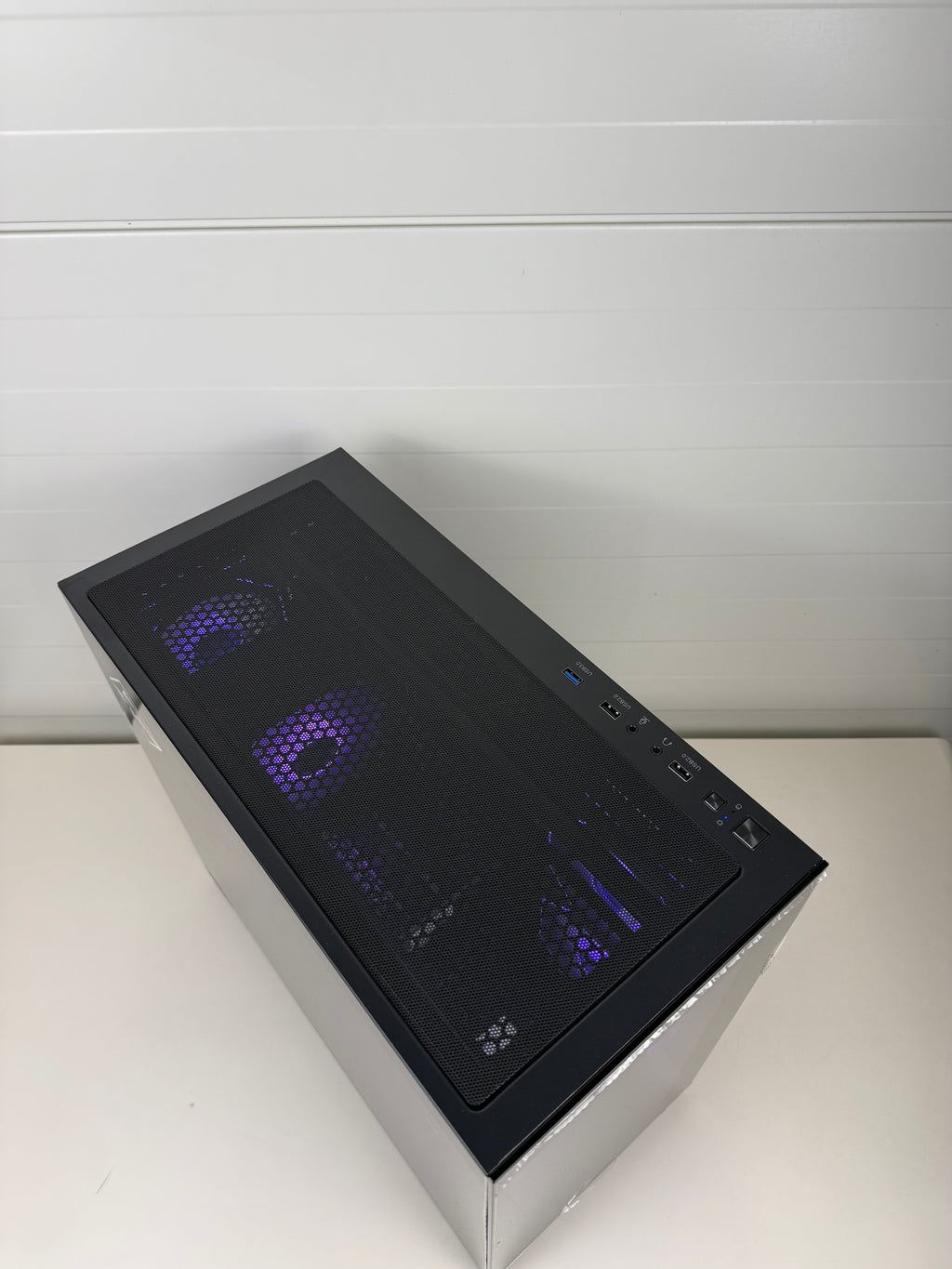 Rtx 5060ti Ryzen 5 16gb RAM Naujas Kompiuteris!