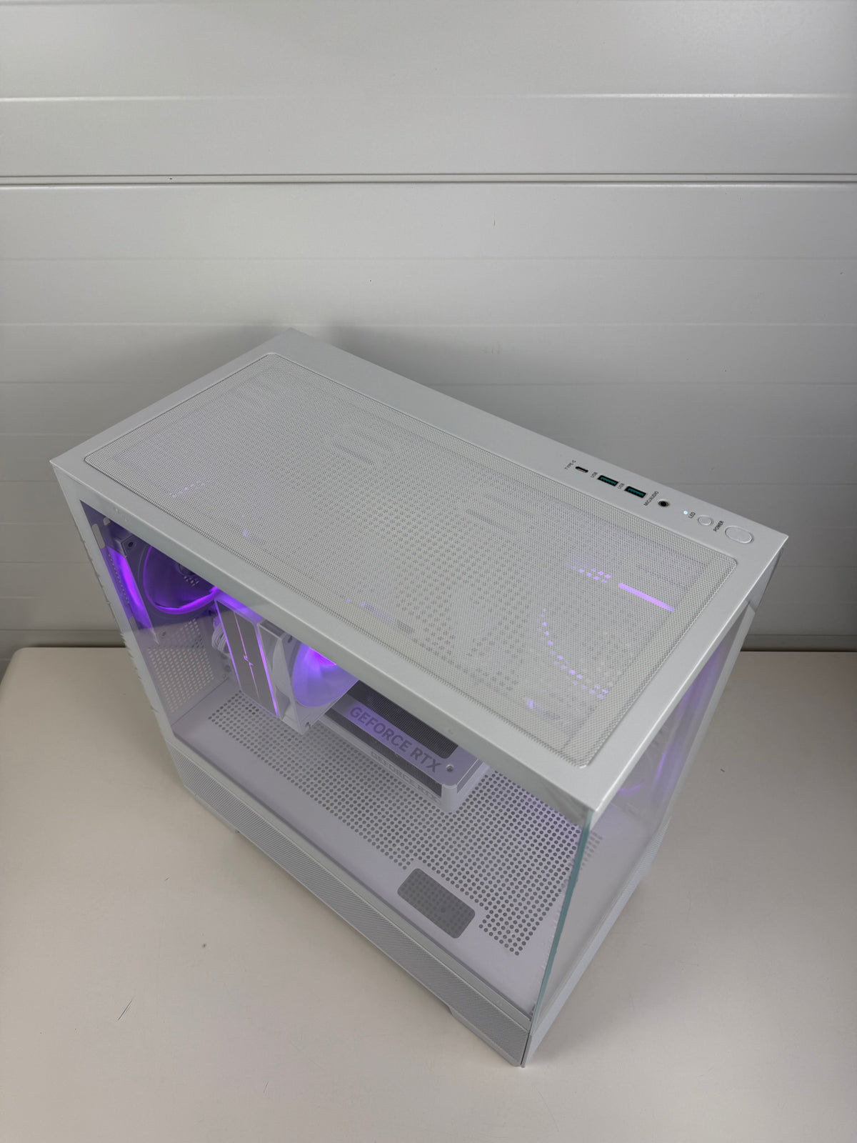 Naujas Stacionarus Žaidimų Kompiuteris RTX 5060 INTEL CORE ULTRA 5 245KF