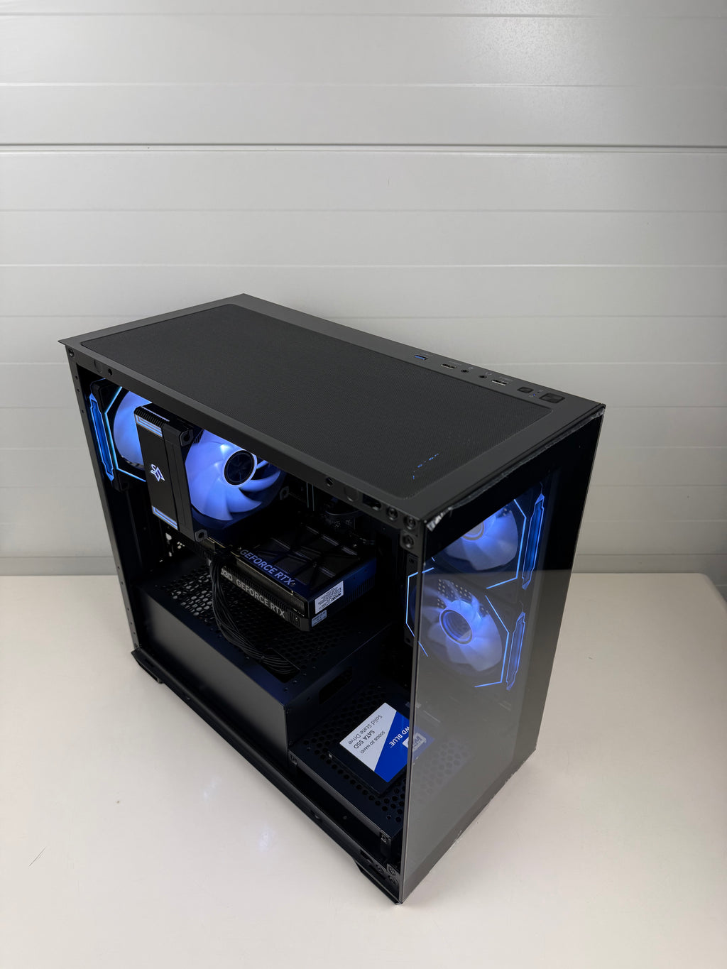 Rtx 5060ti Ryzen 5 16gb RAM Naujas Kompiuteris!
