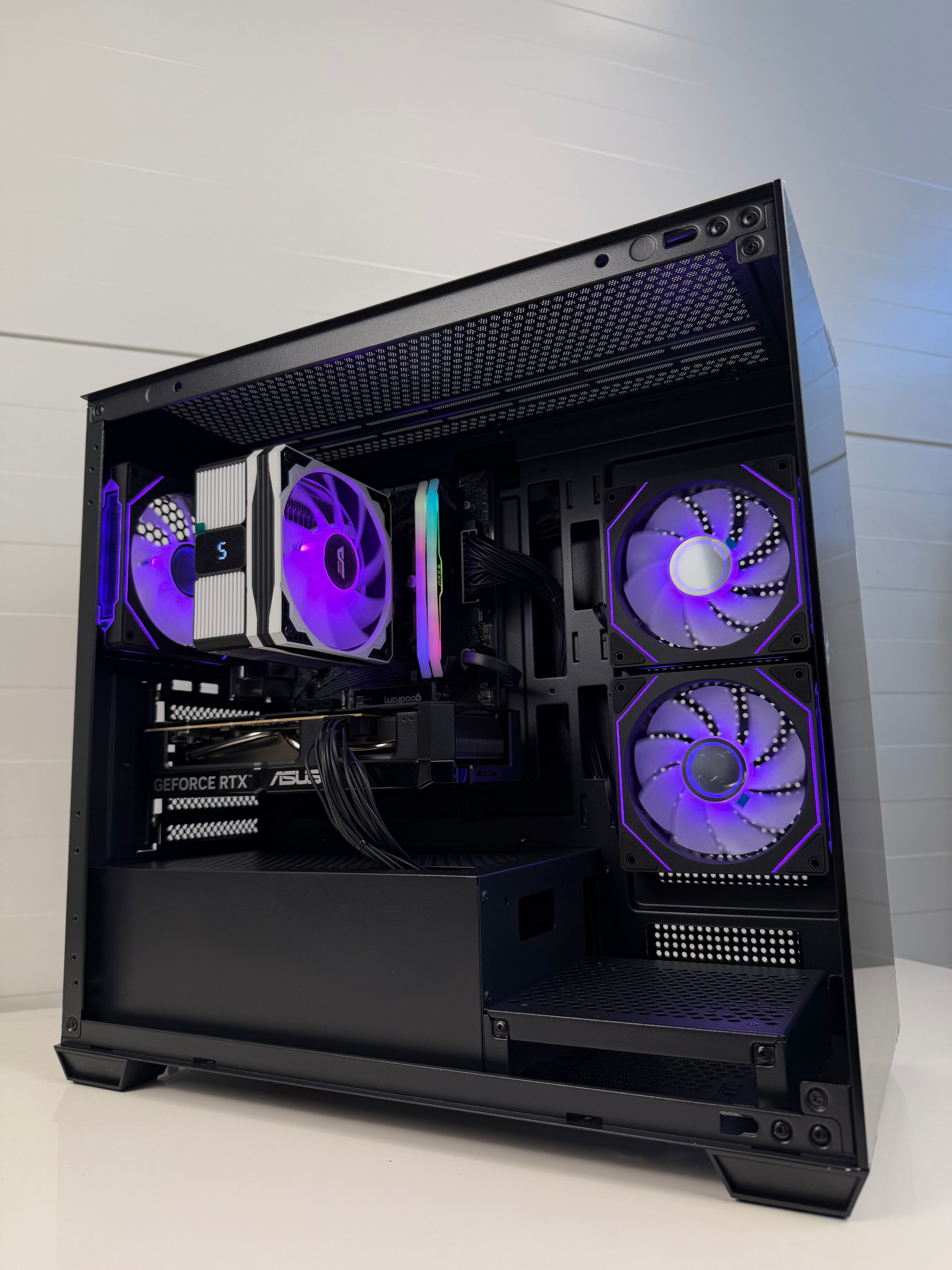 Naujas Stacionarus Kompiuteris Rtx 5060 Ryzen 5